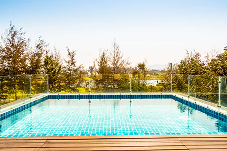 Cost of Glass Pool Fence Repair in Pinellas Park, FL